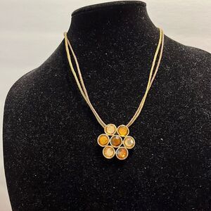 3️⃣ Fall gemstone necklace